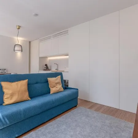 Apartament Modern Flat With Balcony On Rua Flores - 3rd *