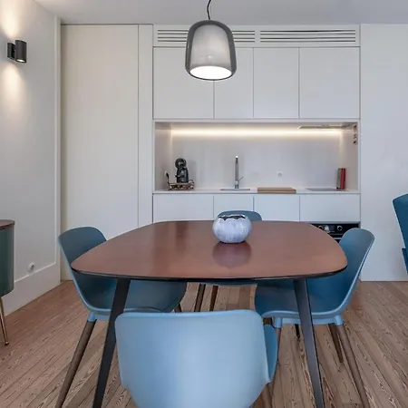 Apartmán Modern Flat With Balcony On Rua Flores - 3rd Porto